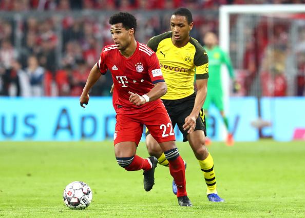 李春江现身训练场！媒体观点：比赛期间不出场即可。